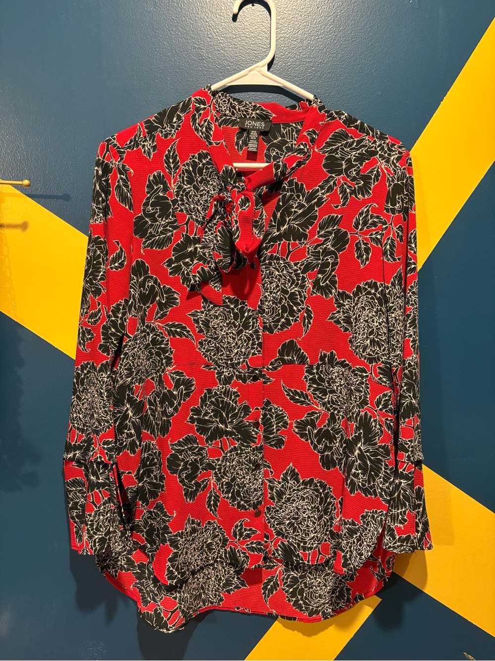 Jones New York Red & Navy Floral Button Down Shirt NWOT